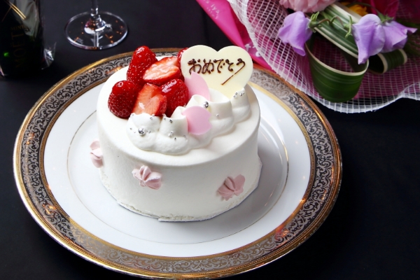 誕生日ケーキ