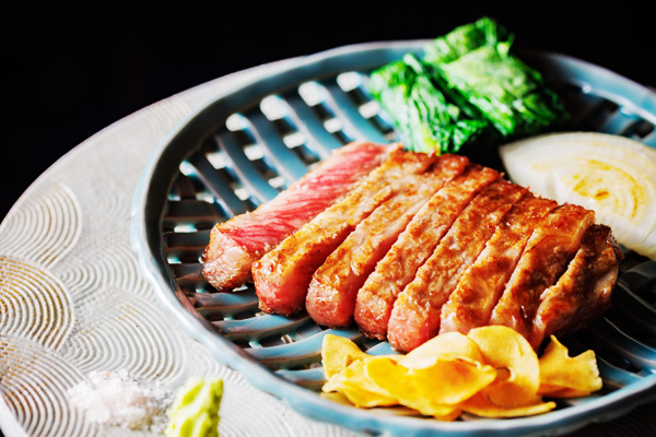 仙台牛鉄板焼きステーキ写真